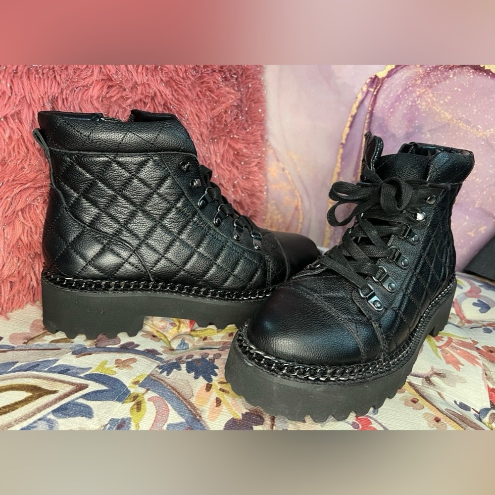❌SOLD❌ Vince Camuto Black Quilted Leather Chain Detail Chunky Lug Sole Boots